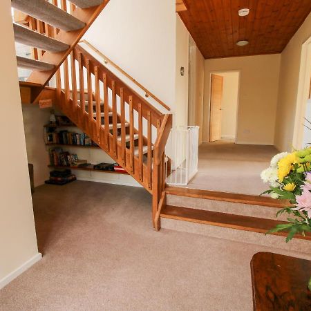 Bicton Lea Villa Acton  Bagian luar foto