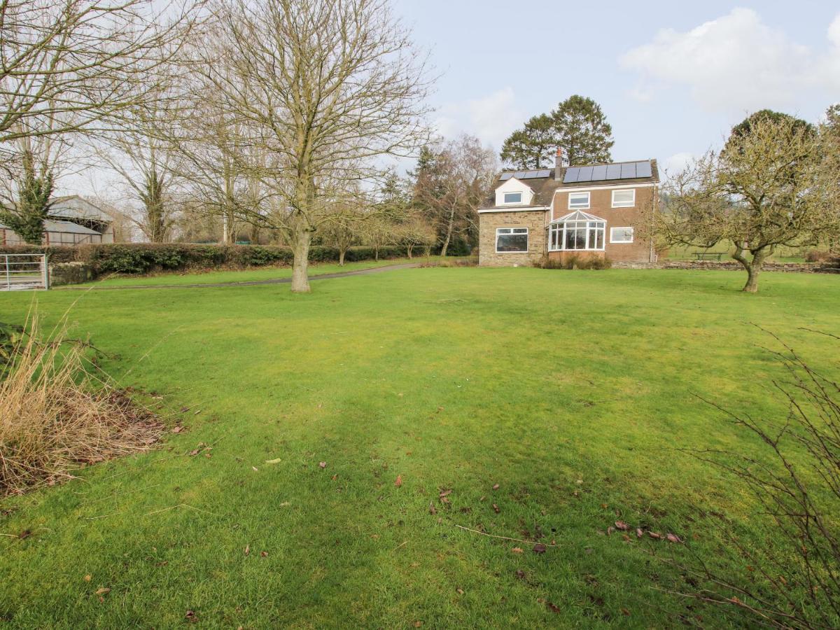 Bicton Lea Villa Acton  Bagian luar foto