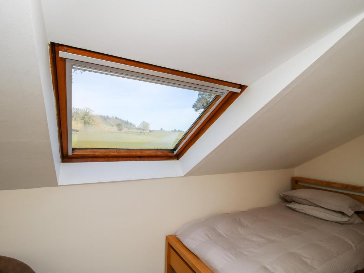 Bicton Lea Villa Acton  Bagian luar foto