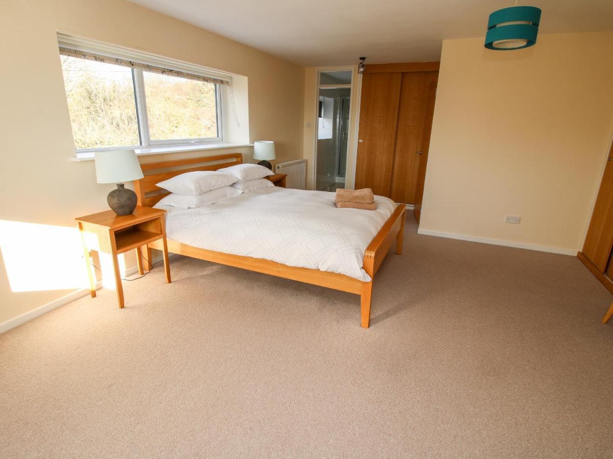 Bicton Lea Villa Acton  Bagian luar foto