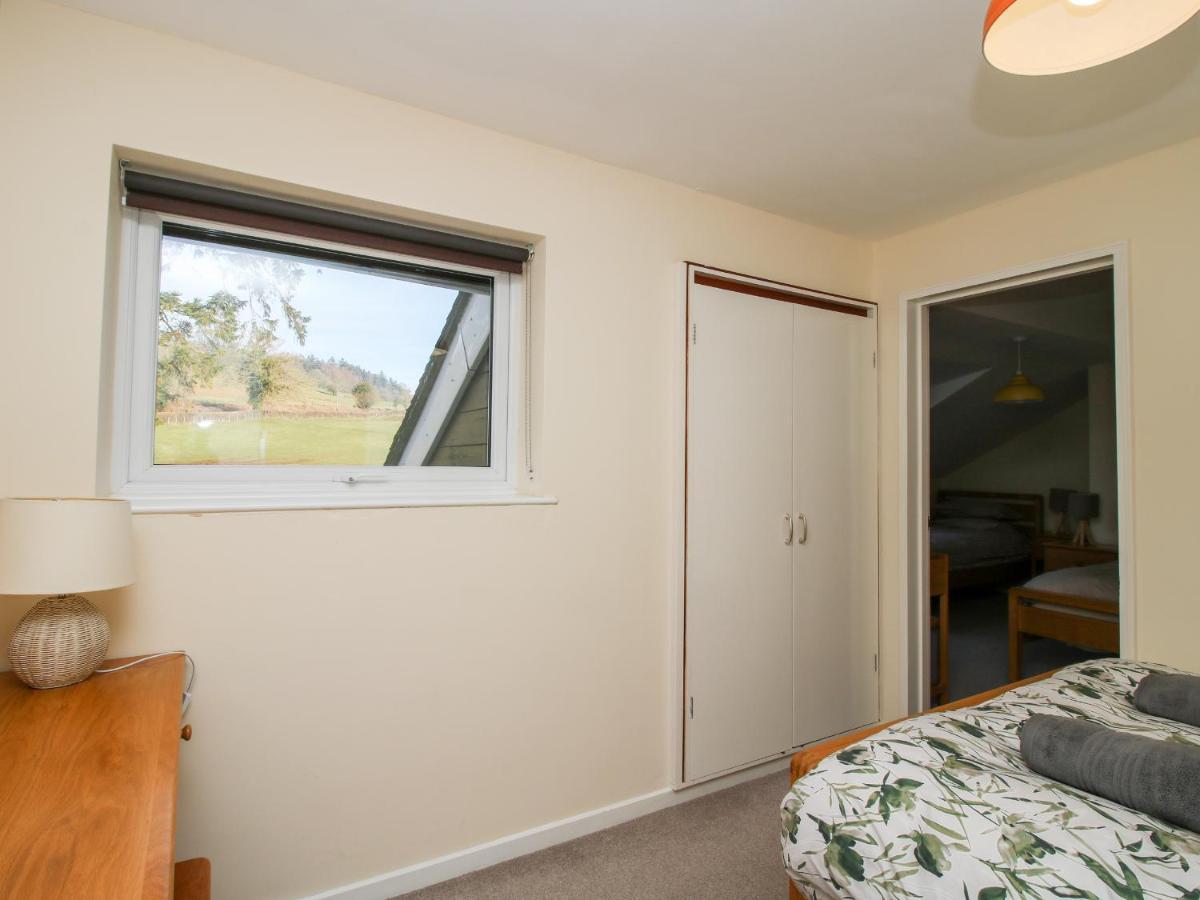Bicton Lea Villa Acton  Bagian luar foto