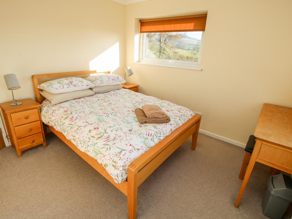 Bicton Lea Villa Acton  Bagian luar foto