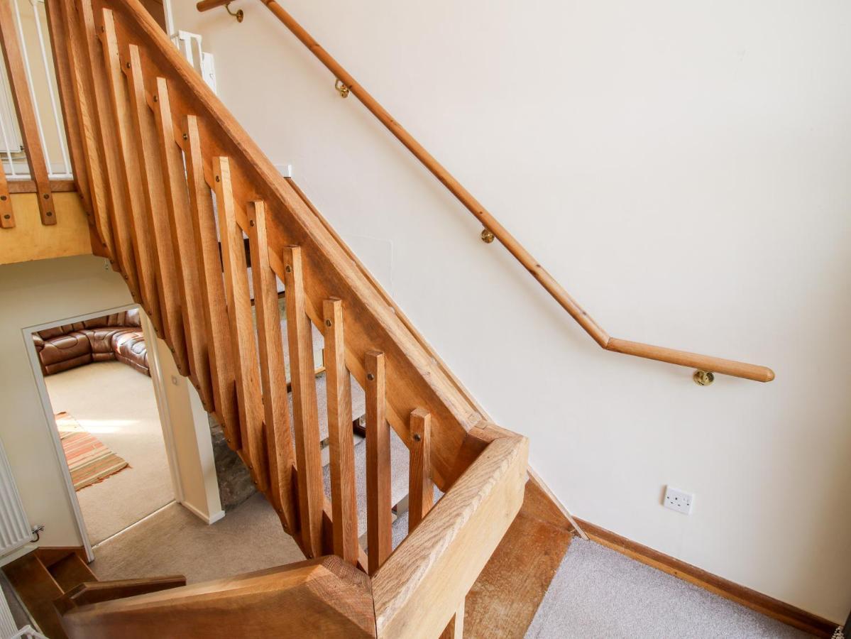 Bicton Lea Villa Acton  Bagian luar foto